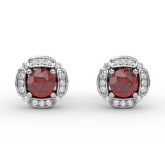 Fana Vintage Channel Setting Stud Earrings